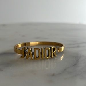 J’Adior Gold Bracelet